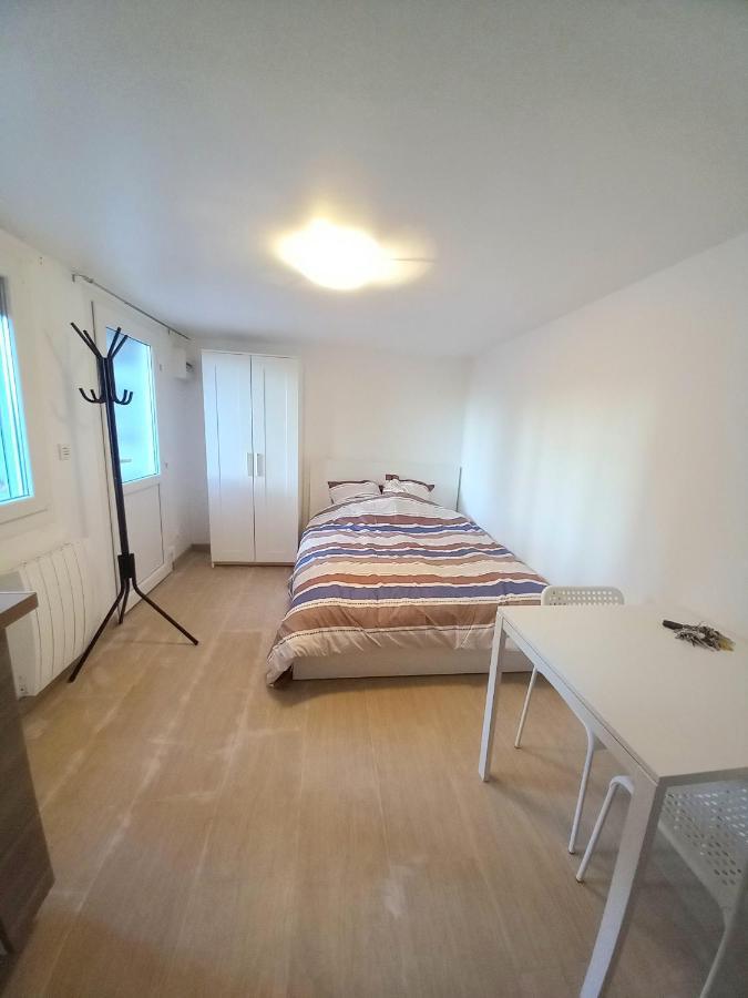 Super Appartement Au Centre Ville De Rosny Sous Bois Exterior photo