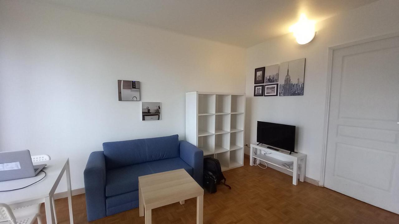 Super Appartement Au Centre Ville De Rosny Sous Bois Exterior photo