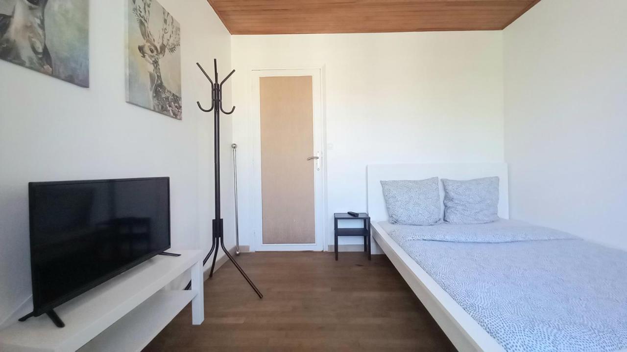 Super Appartement Au Centre Ville De Rosny Sous Bois Exterior photo